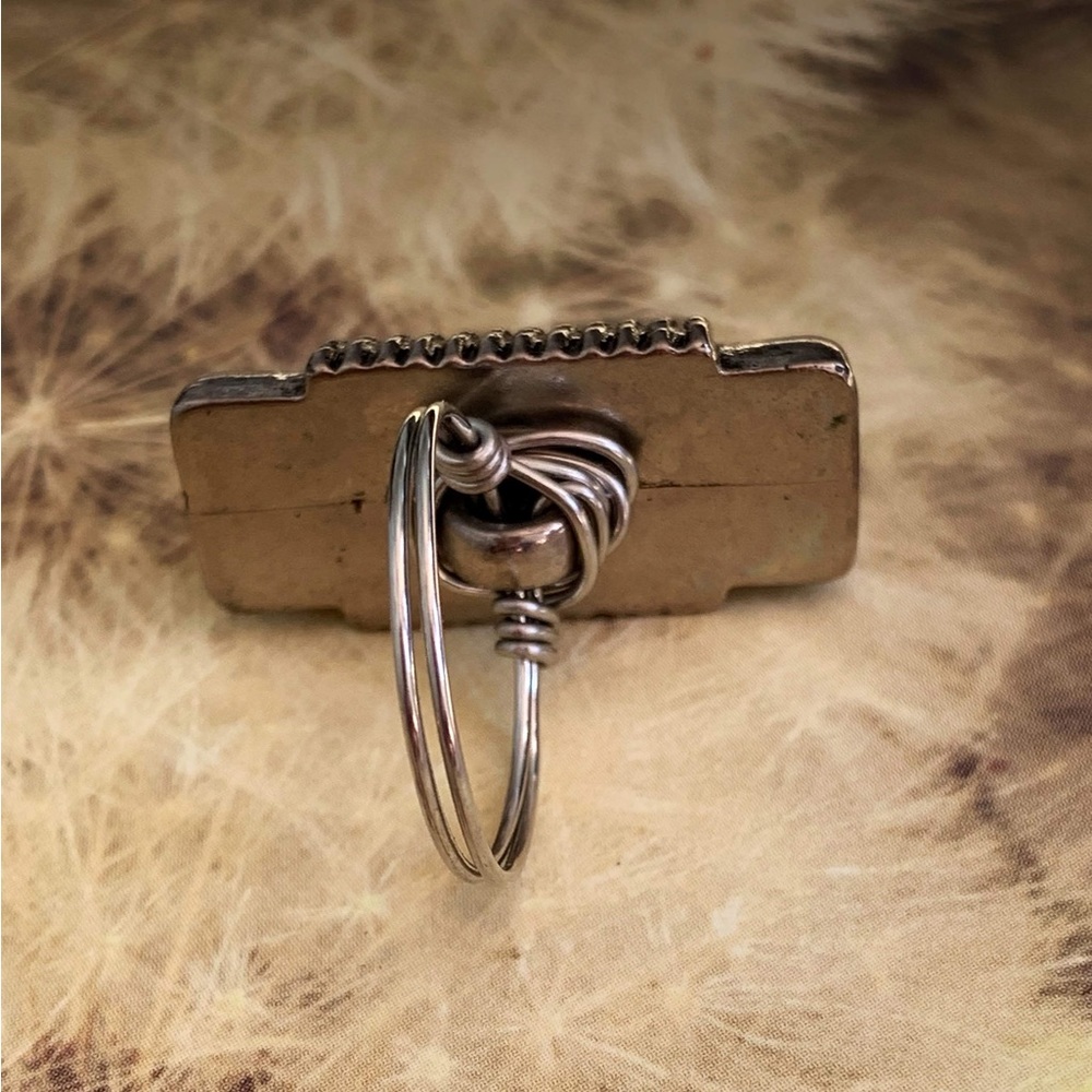 VINTAGE BUTTON HANDMADE ROPE CHAIN RING - Picture 5 of 7